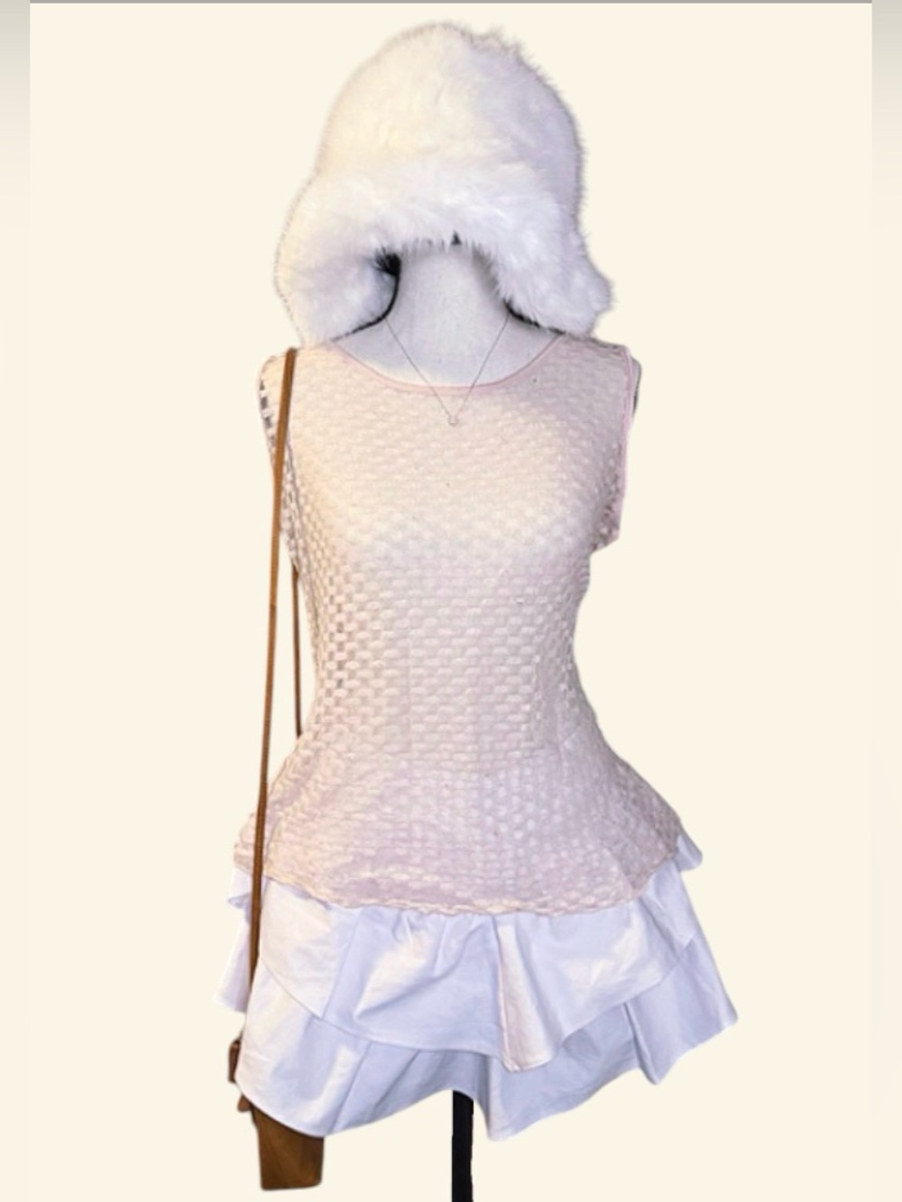 Y2K VILA Milano Cream sheer Textured Tank Top -medium (8-10)